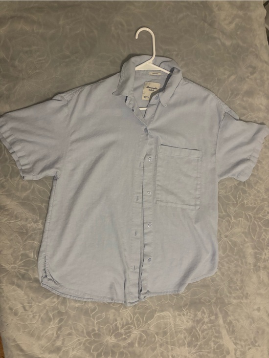 Abercrombie & Fitch Other - Abercrombie & Fitch Light Blue Short-Sleeve Button-Down Shirt
